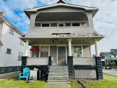 2969 E 128 St, Cleveland, OH 44120