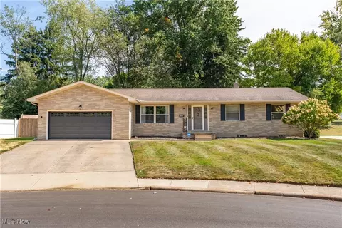 367 Woodlawn Reserve Rd, Akron, OH 44305