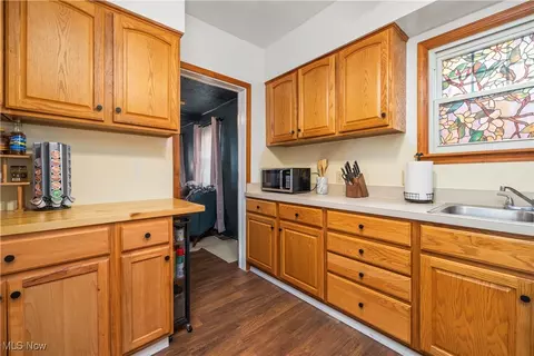 1211 East Ave, Elyria, OH 44035 photo 12