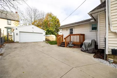 1211 East Ave, Elyria, OH 44035 photo 32