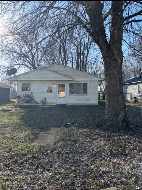 2809 Dorothy Ave NE, Canton, OH 44705