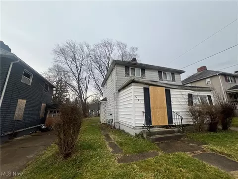 1424 S Morgan Ave, Alliance, OH 44601
