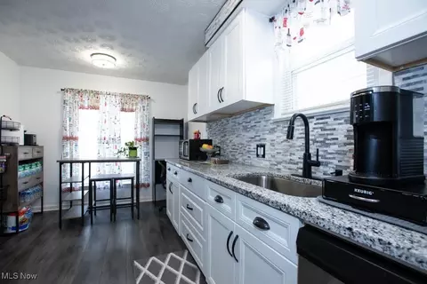 19310 Libby Rd, Maple Heights, OH 44137 photo 8