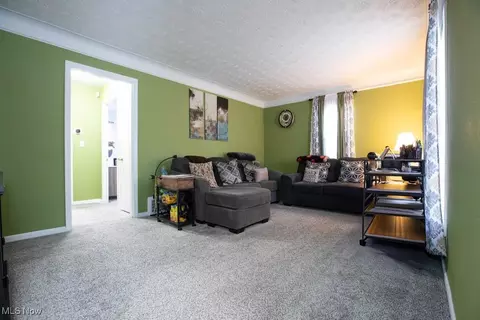 19310 Libby Rd, Maple Heights, OH 44137 photo 5