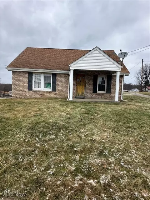 113 Perkins Ln, Follansbee, WV 26037