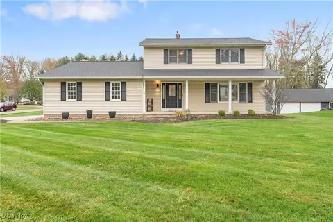 1348 Highpoint St, Kent, OH 44240