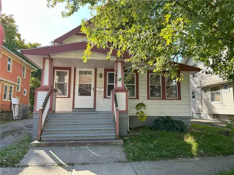 7409 Halle Ave, Cleveland, OH 44102