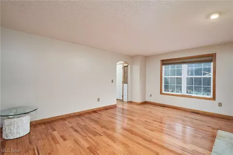2558 Wright Rd, Akron, OH 44320 photo 5