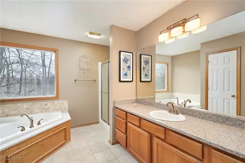 2558 Wright Rd, Akron, OH 44320 photo 11