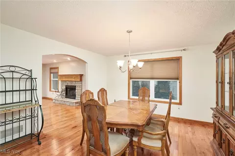 2558 Wright Rd, Akron, OH 44320 photo 6