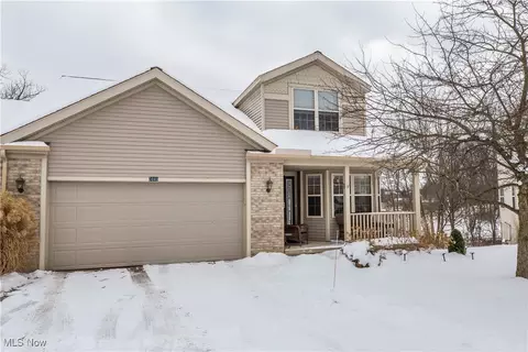 3849 Nut Hatch Ln, Stow, OH 44224