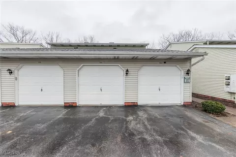 6131 Center St #103, Mentor, OH 44060 photo 45