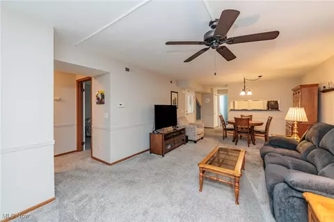 6131 Center St #103, Mentor, OH 44060 photo 28