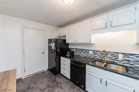 6131 Center St #103, Mentor, OH 44060 photo 17