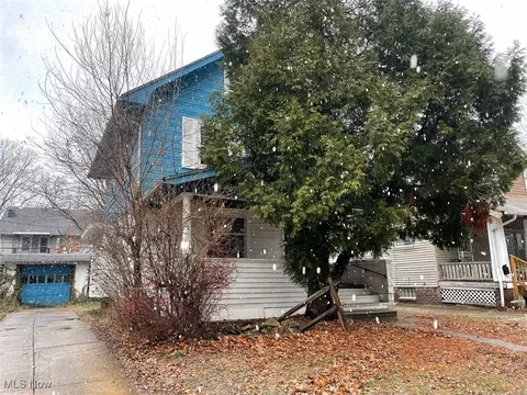 1176 E 146th St, Cleveland, OH 44110