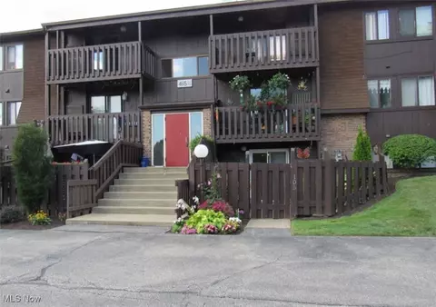 4615 Oakhill Blvd #105, Lorain, OH 44053