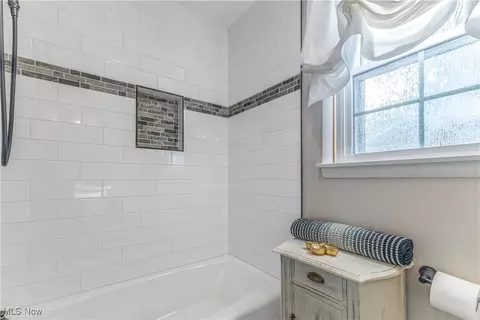 Bath - 361 Colgate Ave, Elyria, OH 44035 photo 4 of 4