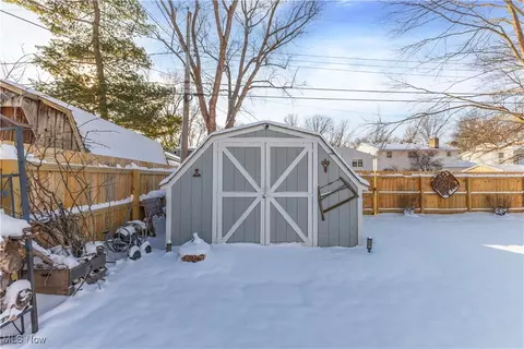 Exterior - 361 Colgate Ave, Elyria, OH 44035 photo 3 of 4