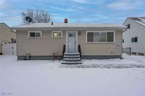 5714 Richwood Ave, Brook Park, OH 44142