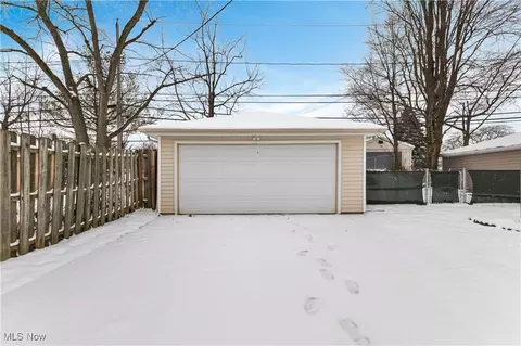 5572 E 141st St, Maple Heights, OH 44137 photo 22