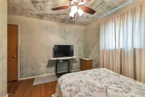 5572 E 141st St, Maple Heights, OH 44137 photo 14
