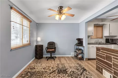 5572 E 141st St, Maple Heights, OH 44137 photo 5