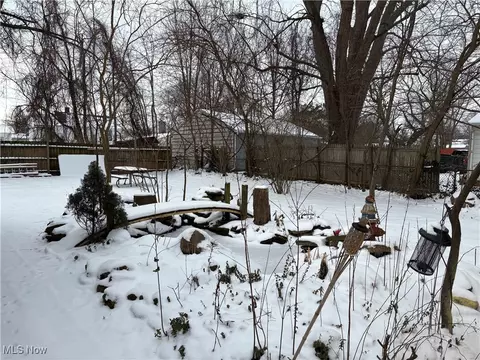 Exterior - 1676 Elfleda St, Lorain, OH 44055 photo 2 of 2