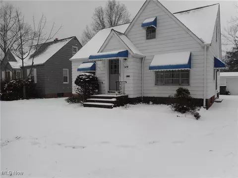 4369 Prasse Rd, South Euclid, OH 44121