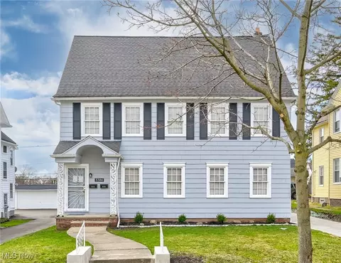 3386 Westbury Rd, Shaker Heights, OH 44120