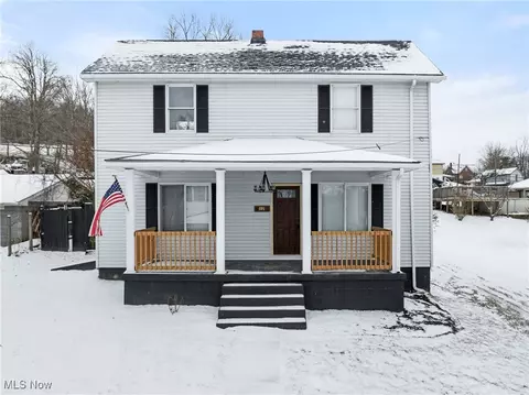 37 Shields Ln, Adena, OH 43901