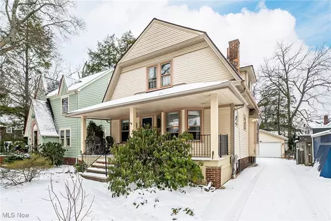 3733 Montevista Rd, Cleveland Heights, OH 44121