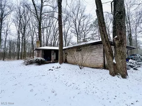 14651 W Mahoning Trumbull Co Line Rd, Newton Falls, OH 44444