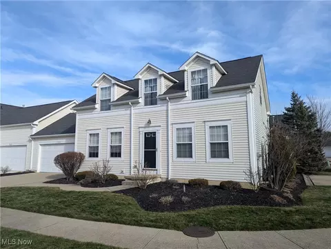 37095 Fairfield Ln, North Ridgeville, OH 44039