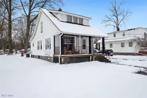 117 Laura Ct, Elyria, OH 44035 photo 3