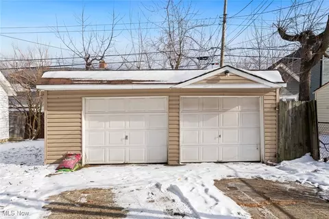 145 E 219th St, Euclid, OH 44123 photo 31