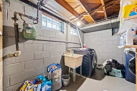 145 E 219th St, Euclid, OH 44123 photo 22