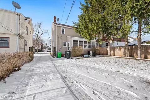 145 E 219th St, Euclid, OH 44123 photo 29