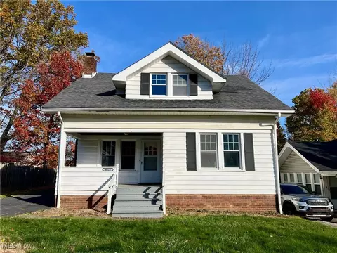 4025 Harwood Rd, South Euclid, OH 44121
