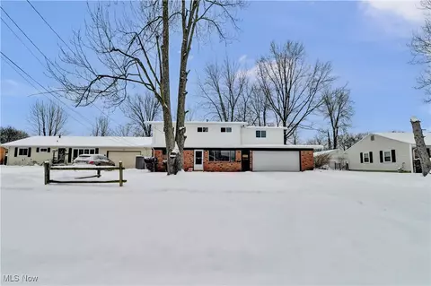 523 Purdue Ave, Elyria, OH 44035 photo 8