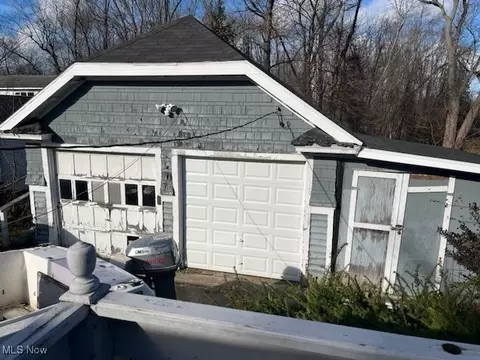Exterior - 5337 N Ridge Rd W, Ashtabula, OH 44004 photo 2 of 2