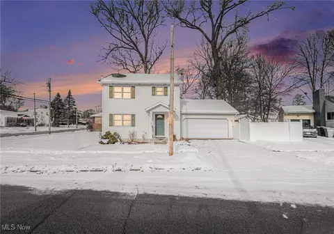 201 Grove Ave, Cuyahoga Falls, OH 44221