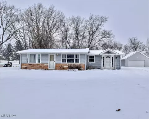 34070 Henwell Rd, Columbia Station, OH 44028