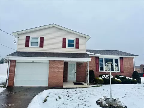 120 Lincoln Pl, Follansbee, WV 26037