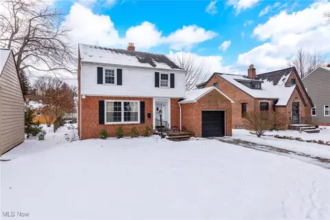 19993 Bonnie Bank Blvd, Rocky River, OH 44116