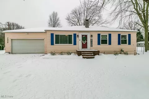 7599 Maddock Rd, North Ridgeville, OH 44039
