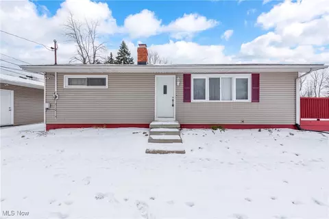 801 Howell St, Sheffield Lake, OH 44054