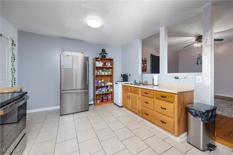 759 W River Rd N, Elyria, OH 44035 photo 8