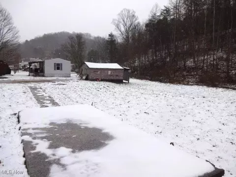 2505 Charleston Rd, Spencer, WV 25276