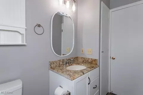 762 E 305th St, Willowick, OH 44095 photo 15