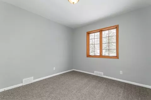 762 E 305th St, Willowick, OH 44095 photo 22